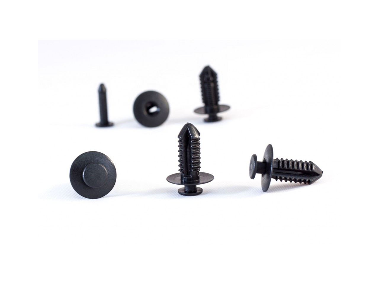 Копка (щипка) за Mercedes W124 